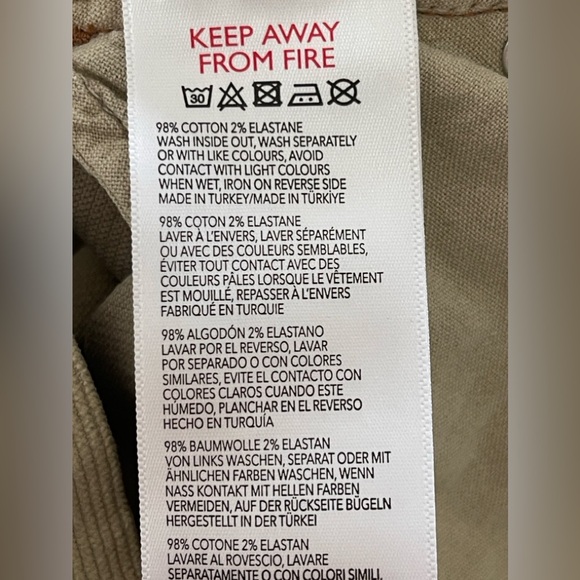 BDG Urban Outfitters NWOT Wide Leg Cord Baggy Jeans. - Picture 7 of 8